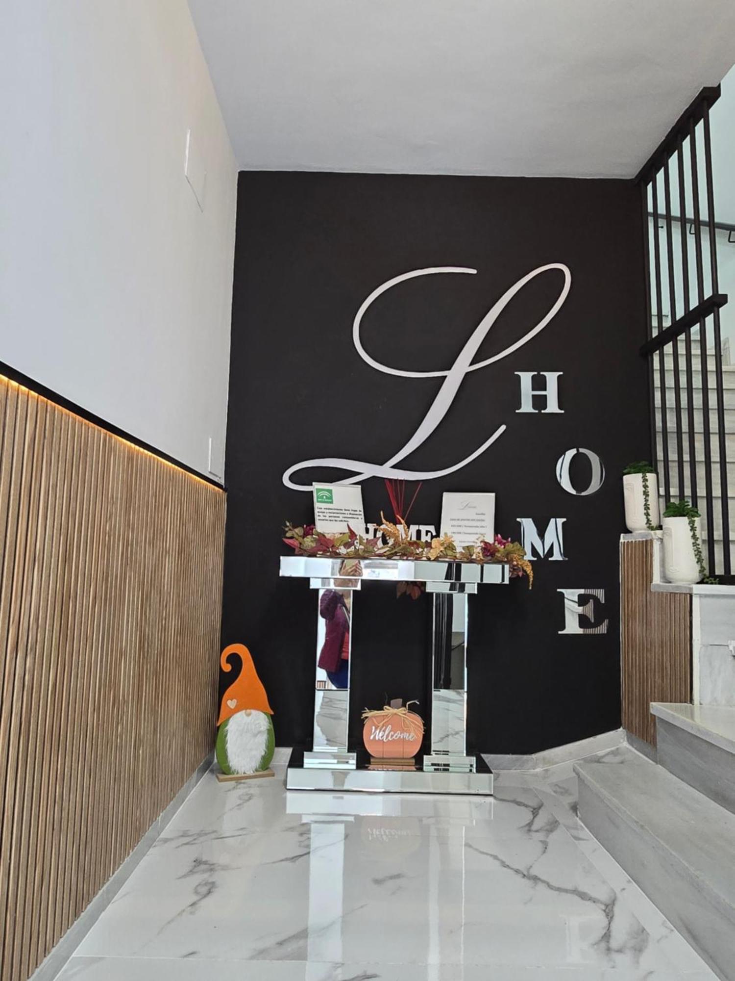 LHome Siviglia Esterno foto