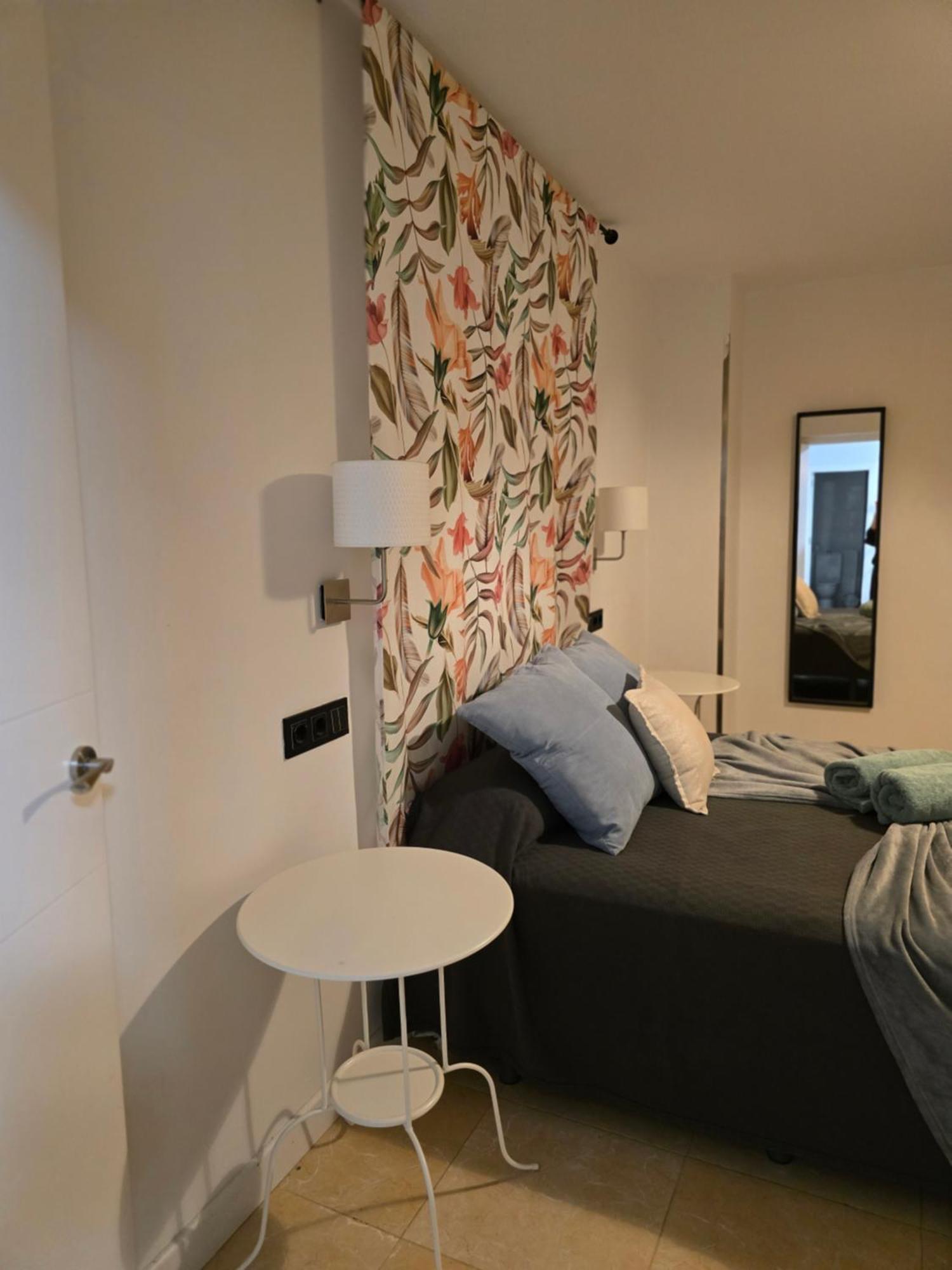 LHome Siviglia Esterno foto