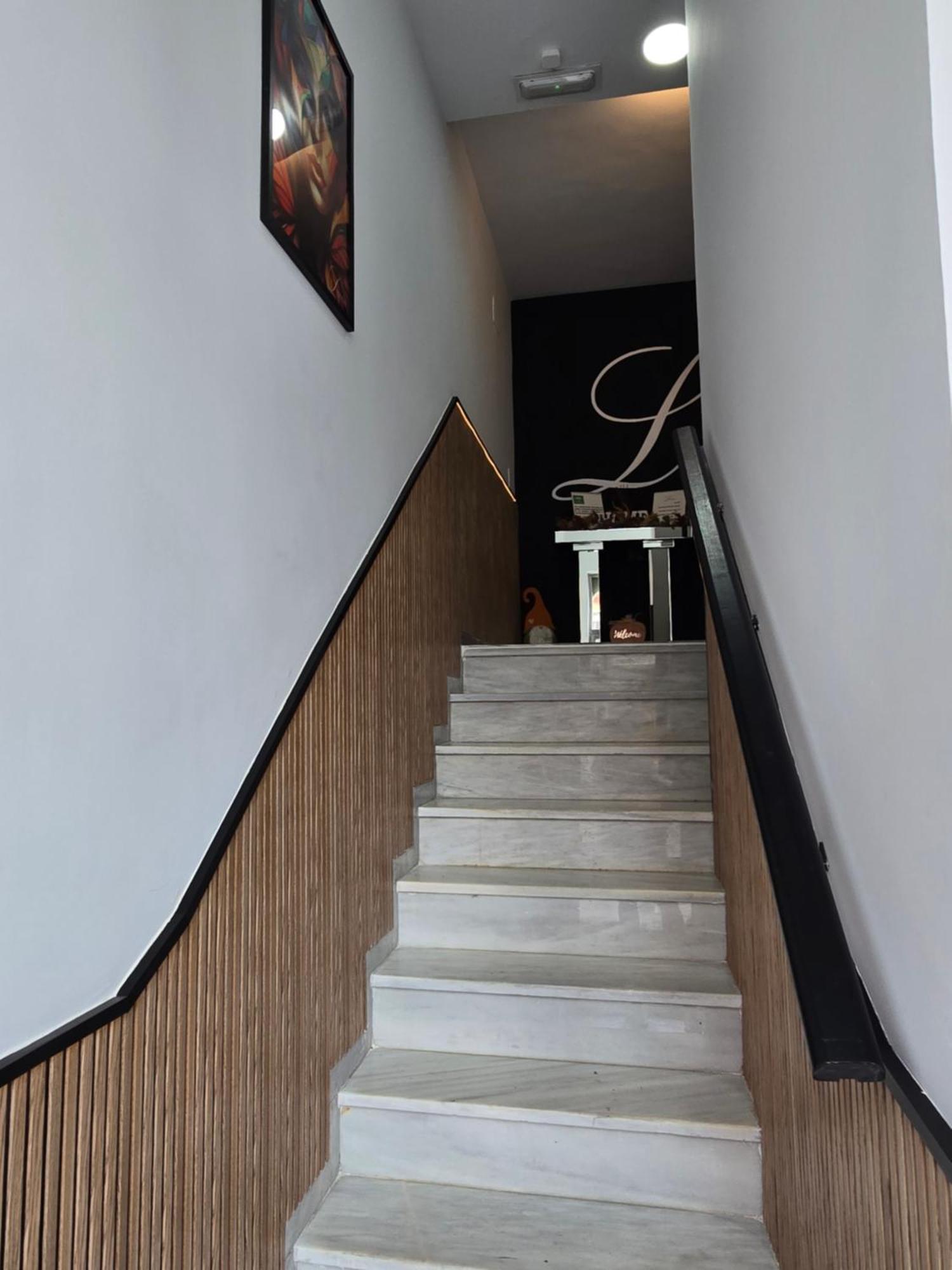 LHome Siviglia Esterno foto