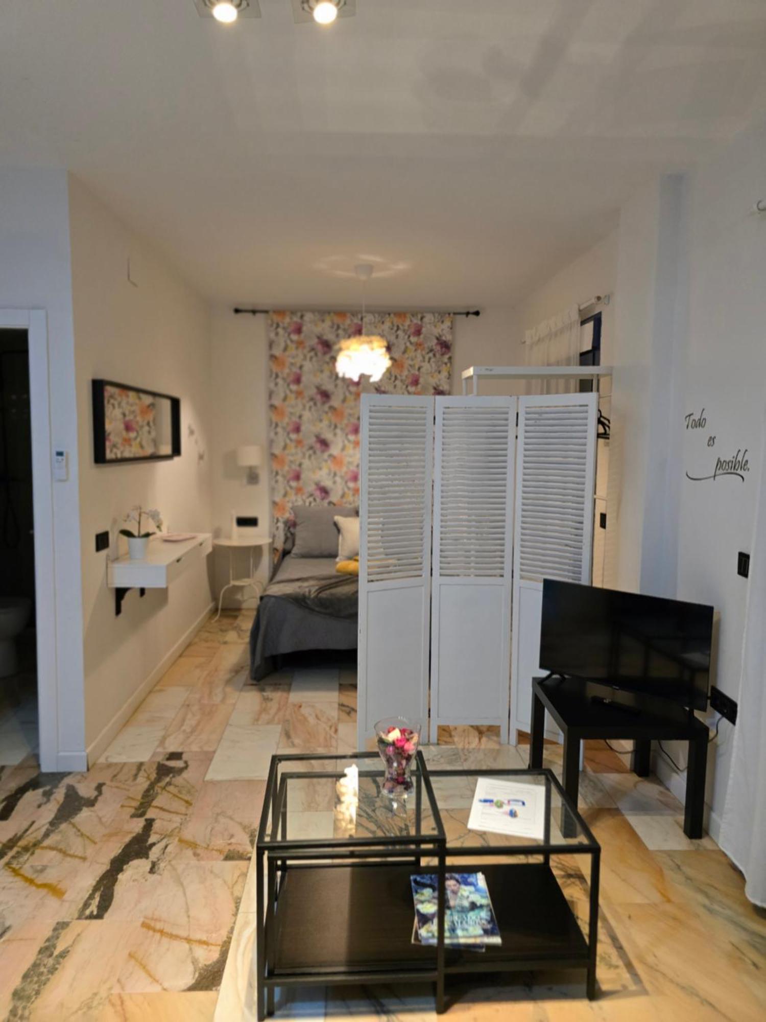 LHome Siviglia Esterno foto