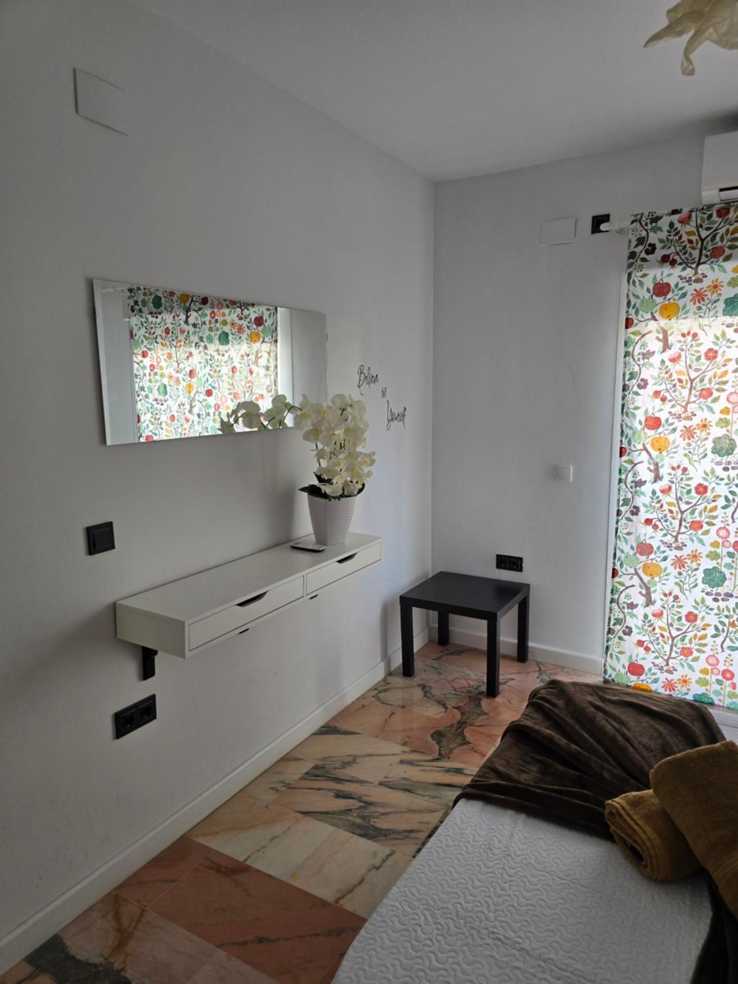 LHome Siviglia Esterno foto